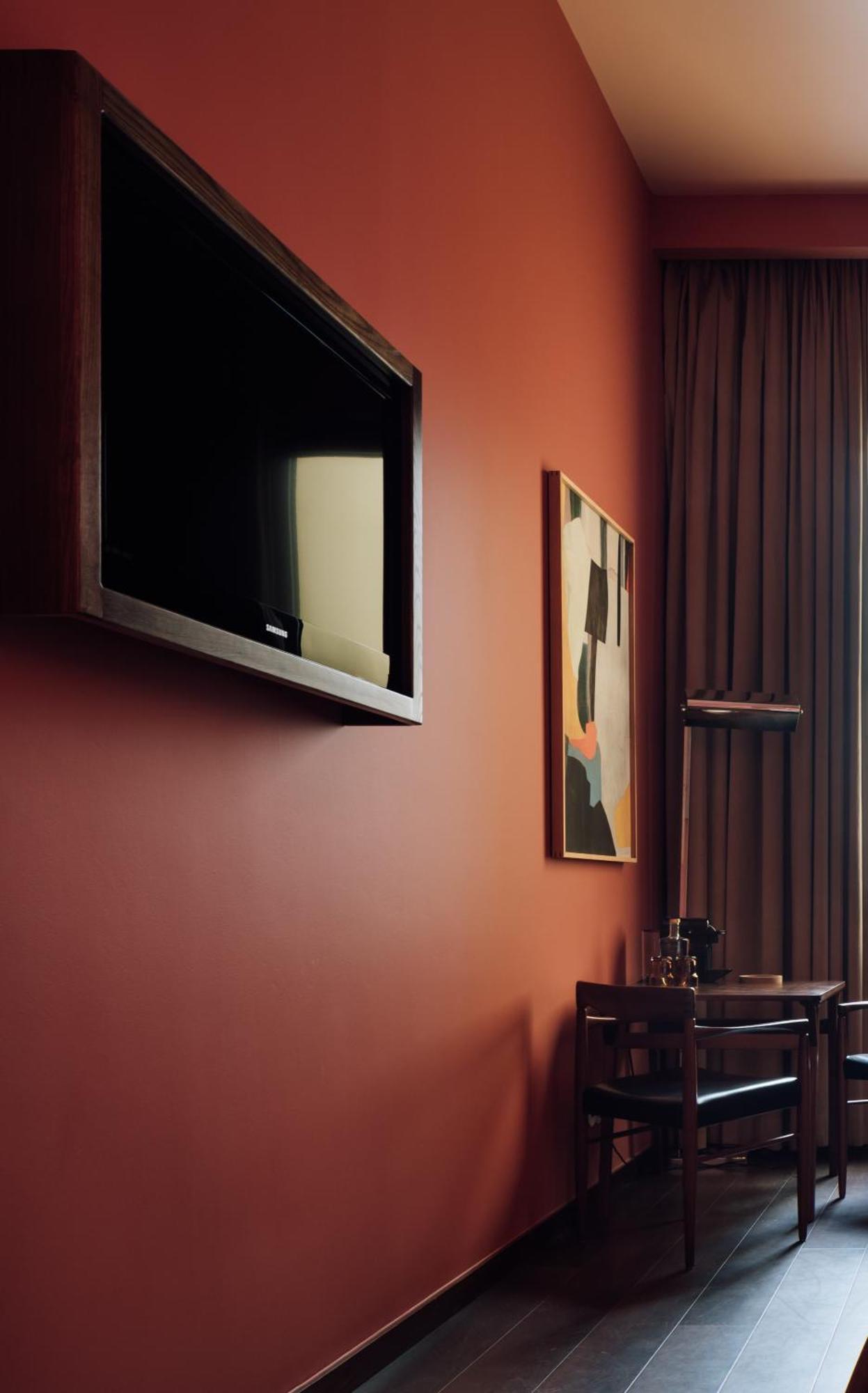 The Vintage Hotel & Spa Lissabon Buitenkant foto A wall mounted television